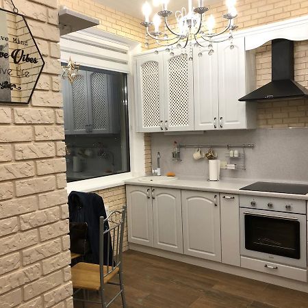 Zhemchuzhnie Apartments On Marselskaya オデッサ エクステリア 写真