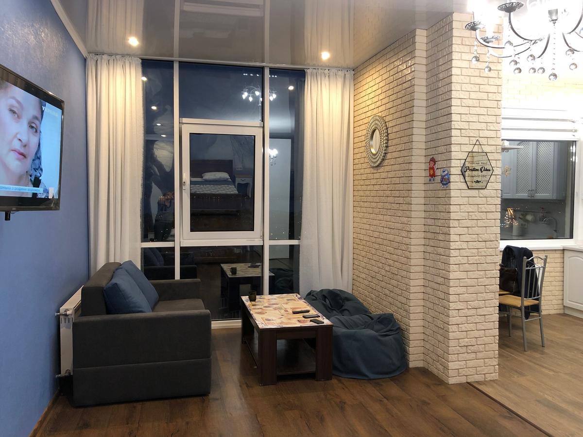 Zhemchuzhnie Apartments On Marselskaya オデッサ エクステリア 写真