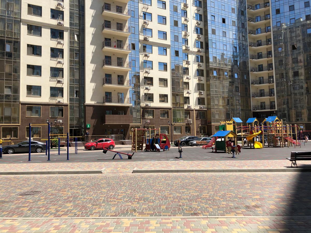 Zhemchuzhnie Apartments On Marselskaya オデッサ エクステリア 写真